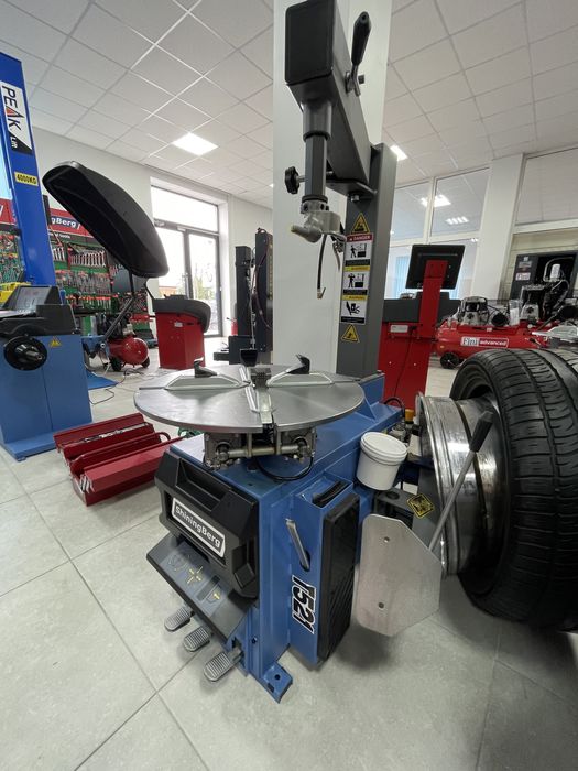 Балансировочный и Шиномонтажный  станок 220V 10-21" ShiningBerg T521.