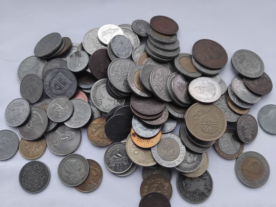 Монети різних країн світу