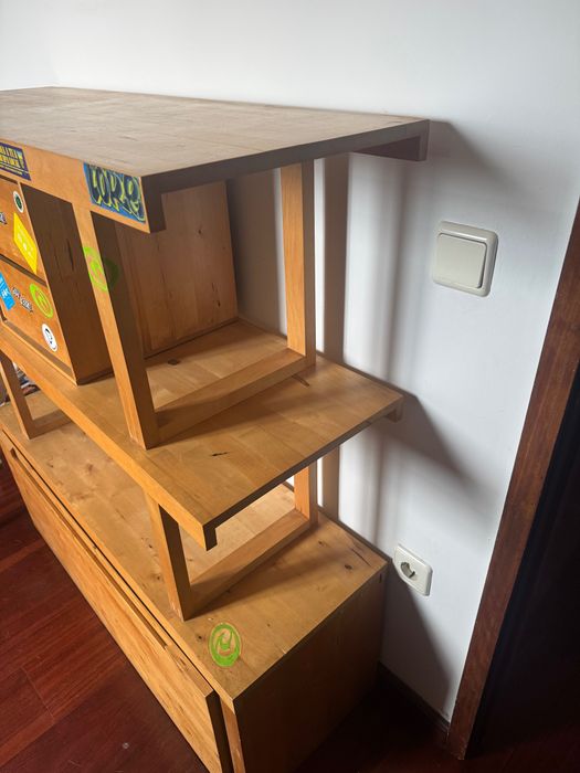 Estante/Móvel de arrumação