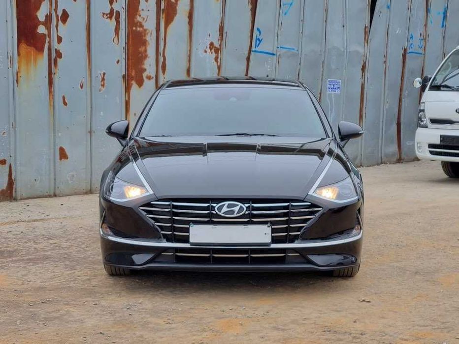 Hyundai Sonata 2022 (DN8)