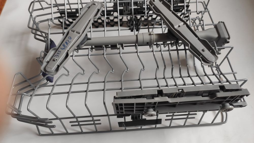 Kosz zmywarki Beko 45cm DIS48120