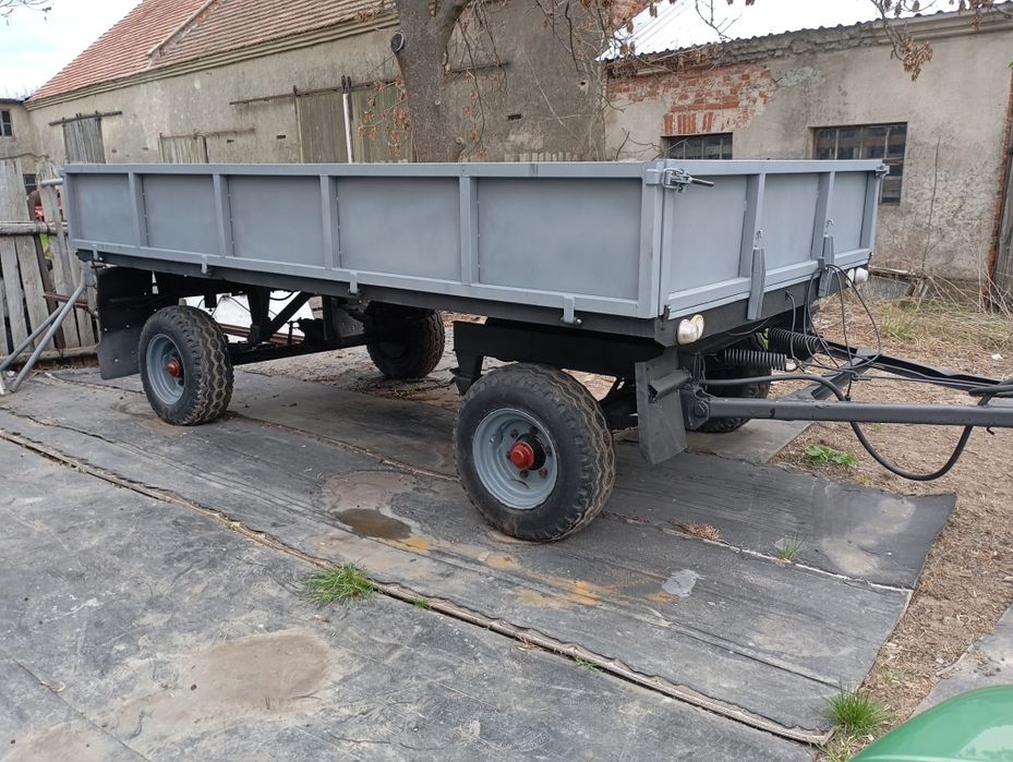 Siewnik Poznaniak 2 + przyczepa D46 cana za oba