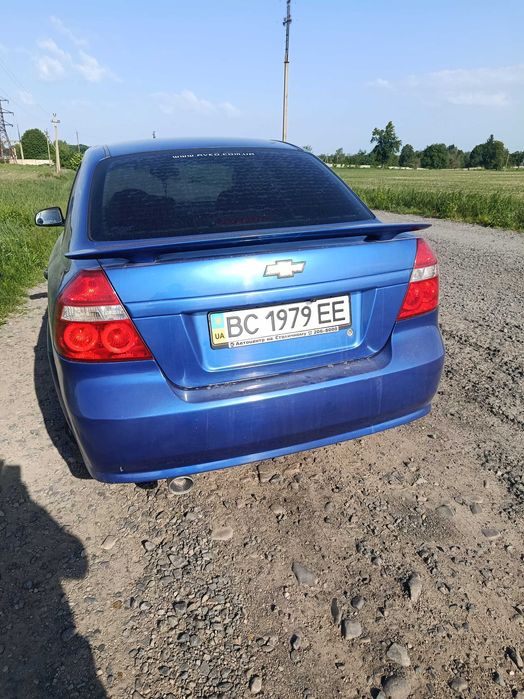 Автомобіль Chevrolet Aveo