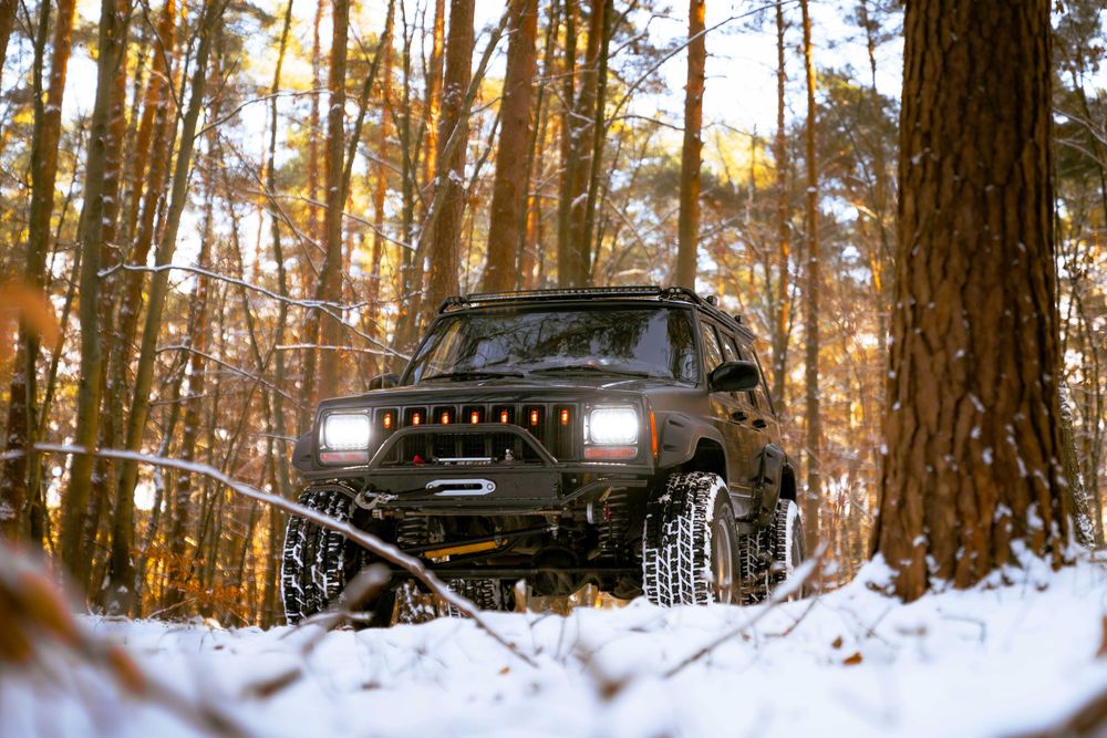 Zderzak stalowy pod wyciągarkę Jeep XJ
