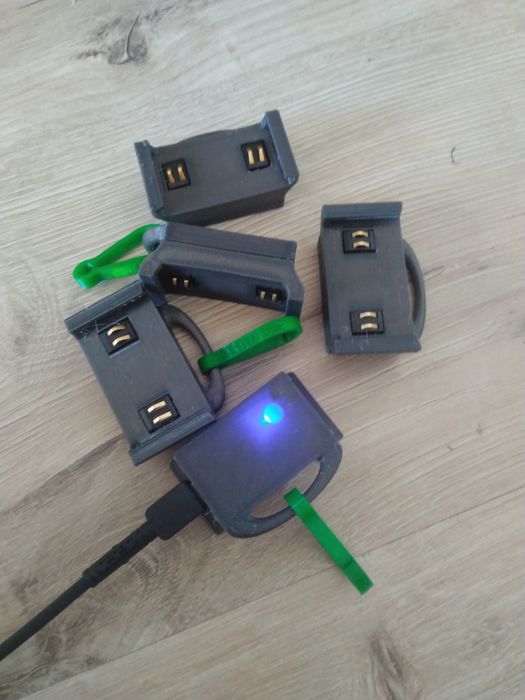 Зарядка для раций моторола