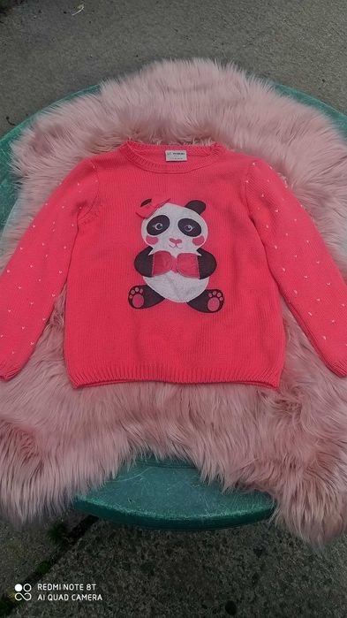 Світерок для дівчинки. 116-122 розмір
