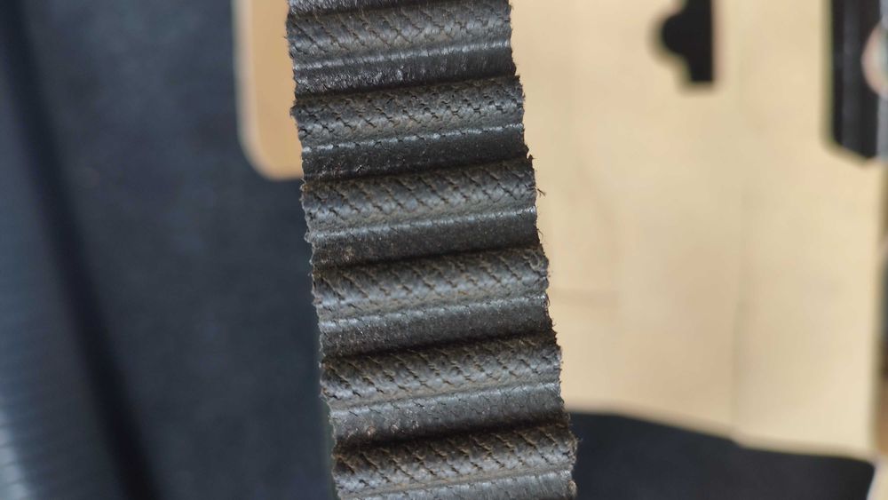 Продам комплект ГРМ+ помпа  до Б7 пасат універсал 2.0 дизель