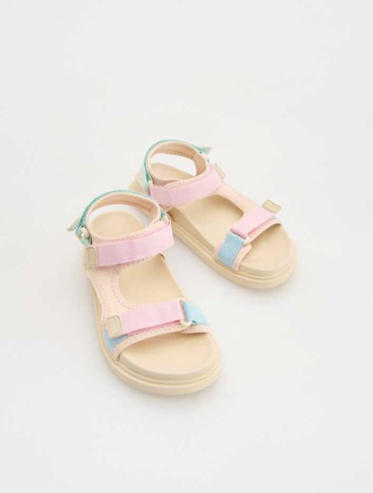 Анатомічні босоніжки сандалі Reserved