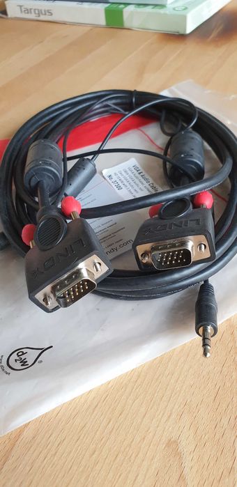 Cabo VGA com áudio, com 3 metros. LINDY. Como novo.64751075667201122