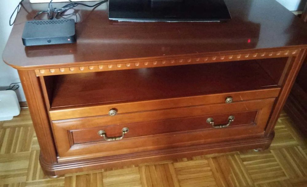 Szafka Rtv litego drewna pod telewizor Firenze Bydgoskie Meble vintage