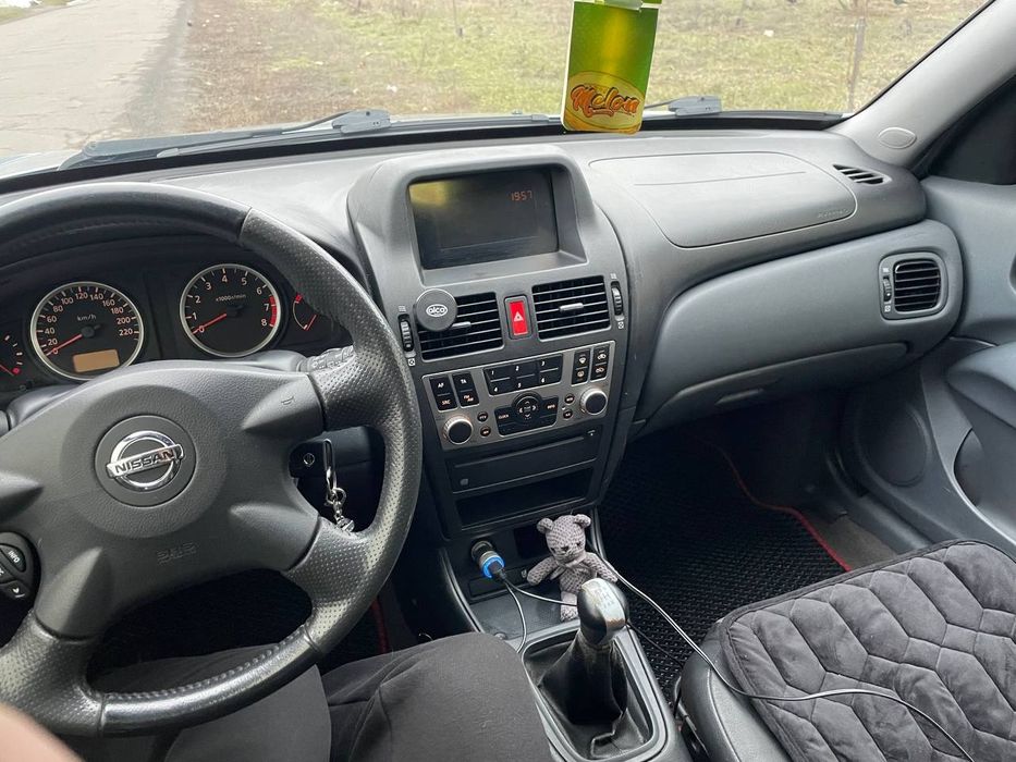 NISSAN ALMERA 1.5 бензин