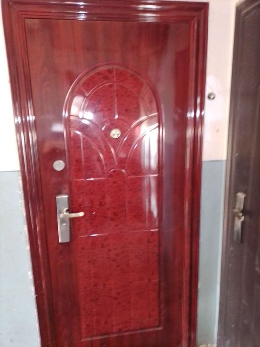Продам 2-х кімнатну квартиру