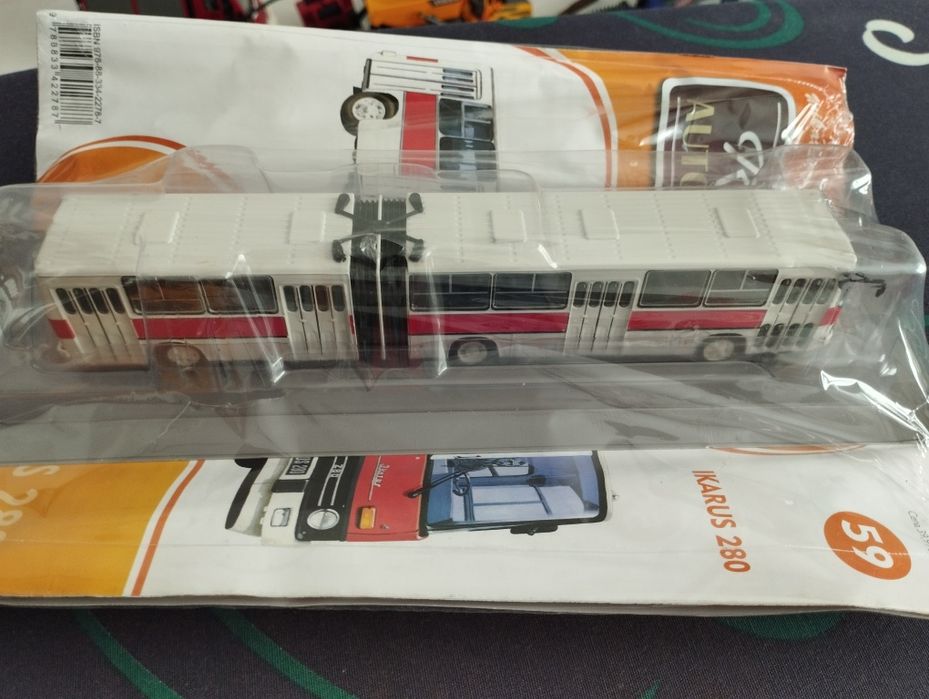 Autobus miejski lotnisko Ikarus 280 przegubowy Deagostini 1:72 kolekcj
