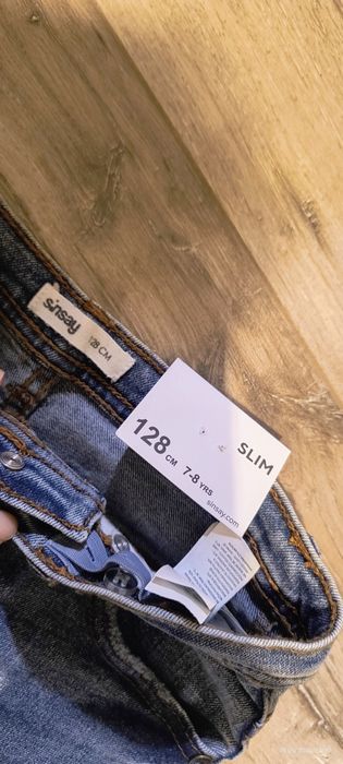 Jeansy dla chłopca 128 Sinsay, nowe