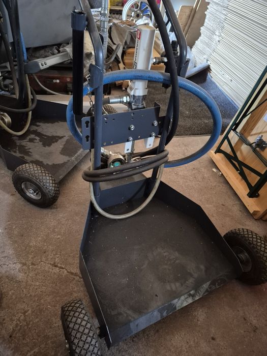 Wózek na beczki olejem Firmy SAMOA