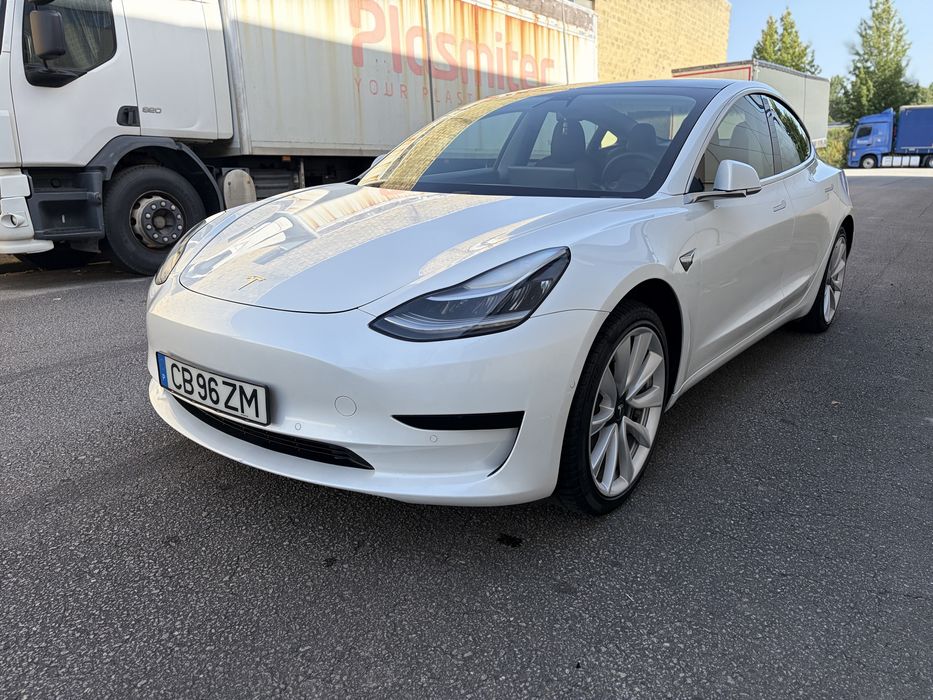 Tesla Model 3 SR+ 325cv