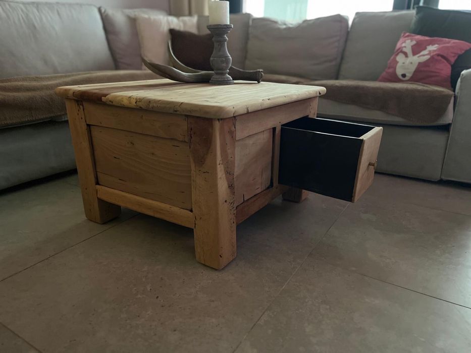 Stolik kawowy drewniany