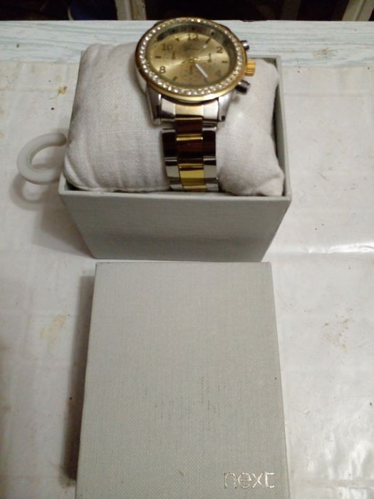 Винтажные наручные электронные часы