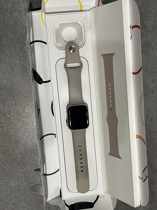 Apple Watch SE 2. generacji, 40 mm