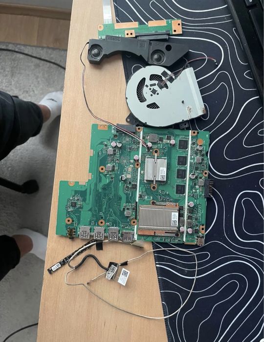 Asus R540N - płyta główna + zasilacz