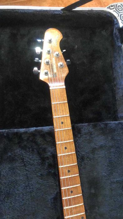 guitarra sterling by musicman cutlass