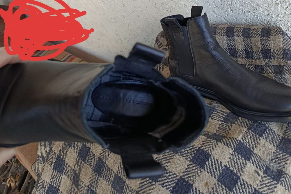 Продам взуття 38р