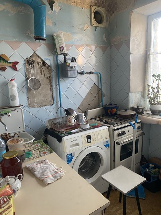 Продам 2-х кім кв у центрі міста  по вул Благовіщенській