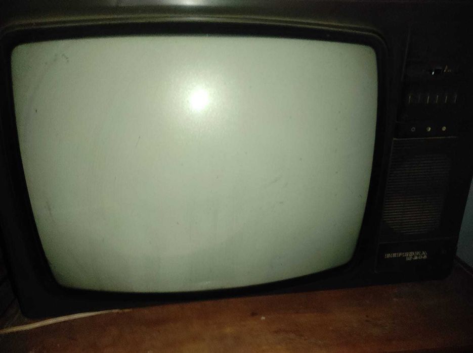 Телевізор  Берiзка ц 208
