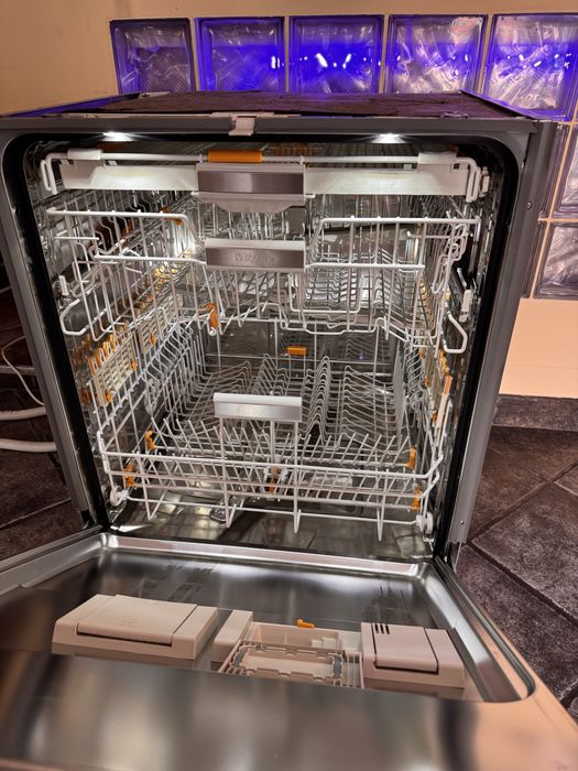 Zmywarka Miele do półzabudowy model G6840 SCi, 6 m-cy gwarancji