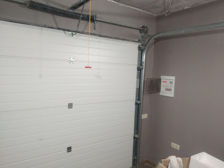 Котедж 3 кімнати, власне подвір'ям, закрита територія