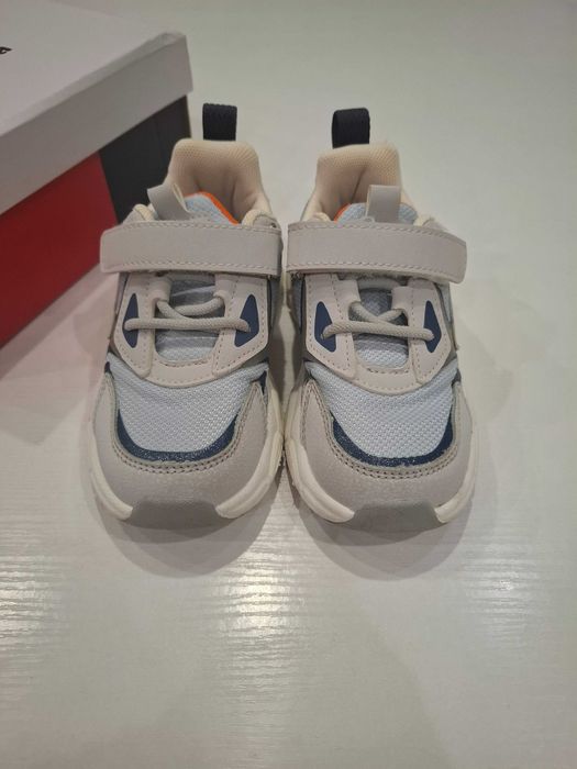 Дитячі кросівки Apawwa 27 розмір