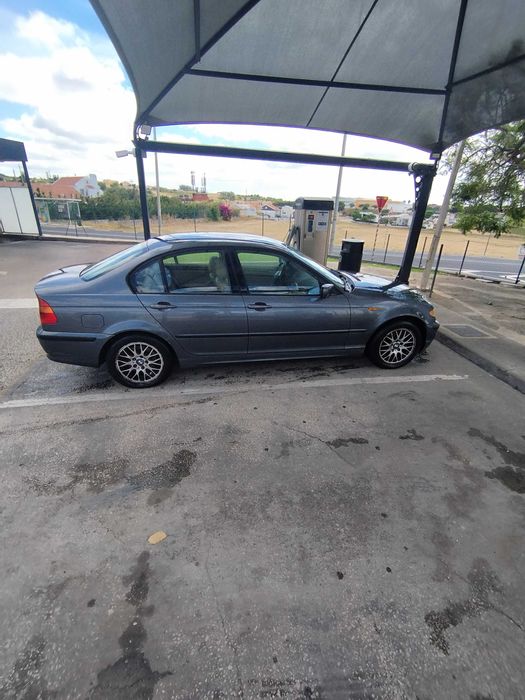 BMW 320 em muito bom estado