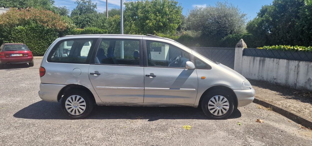 Volkswagen Sharan — fotografia 7