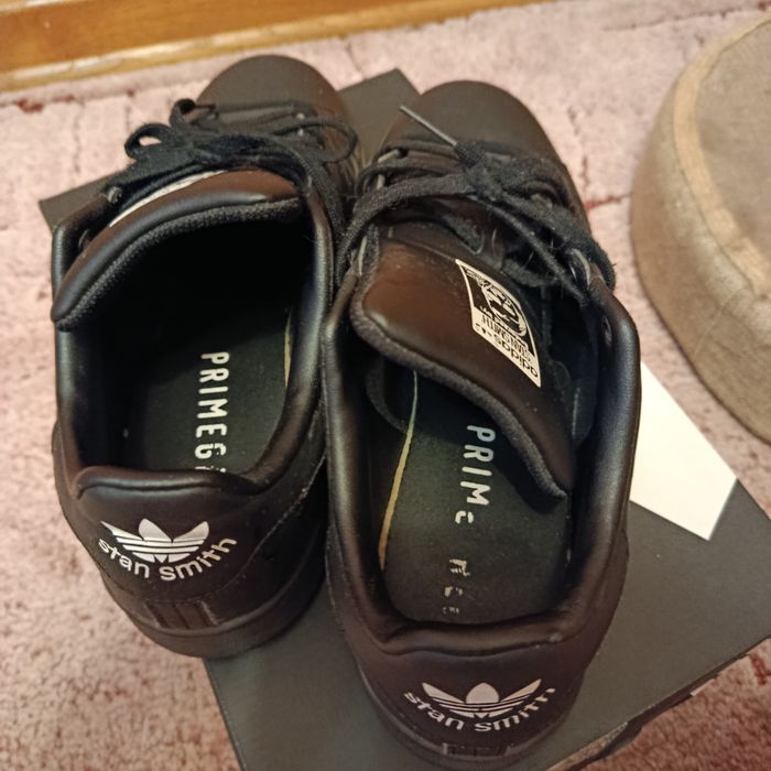 Шкіряні кросівки Adidas для хлопчика, р 39 (по устілці 25 см) відмінний стан