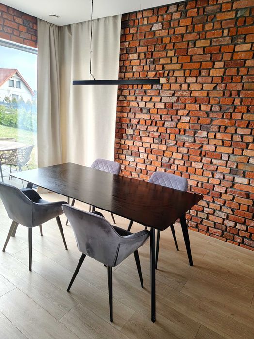 Stół z krzesłami do kuchni