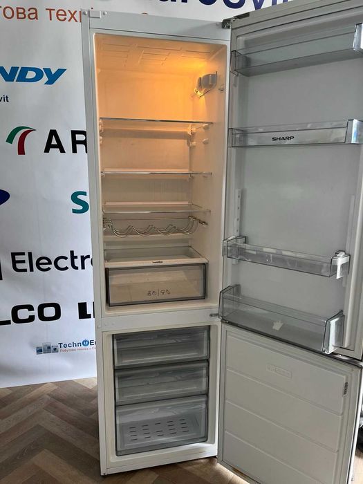 Холодильник Sharp 1,85м. Є ОПТ Доставка Асортимент Гарантія