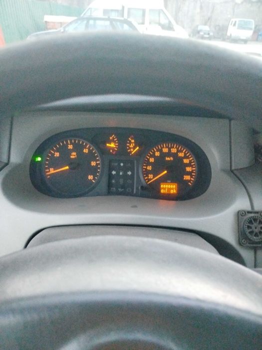 Opel vivaro longa