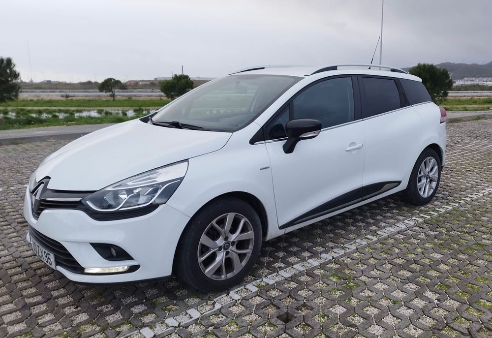 Carrinha Renault Clio 1.2 Gasolina Branco - Muito Económico