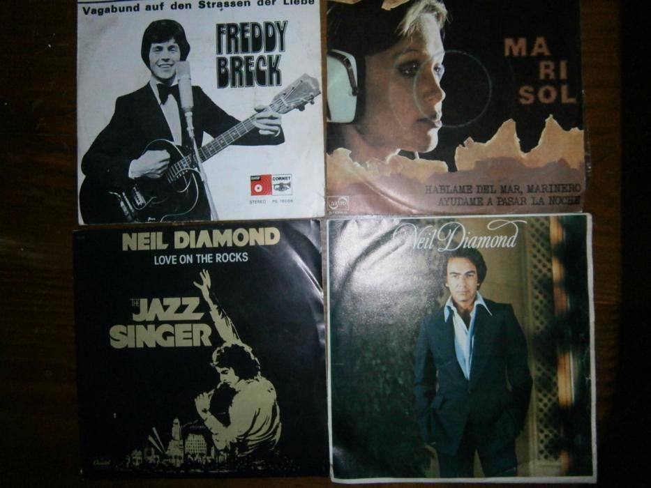 Música variada em singles.