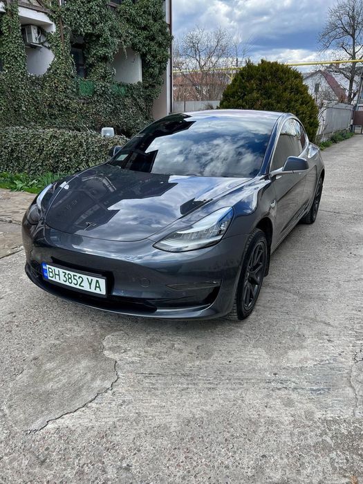 Аренда авто Тесла електро