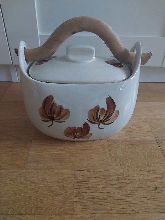 Bigośnica i dzbanek na mleko PRL