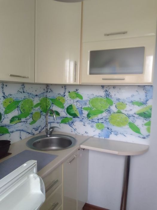 l Продається двокімнатна квартира на Раківці