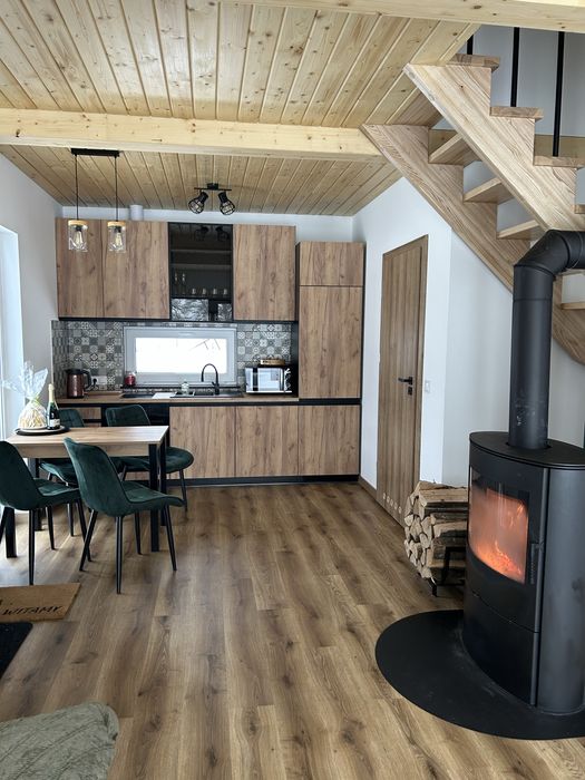 Oak House. Domek z balią w Serskim Lesie