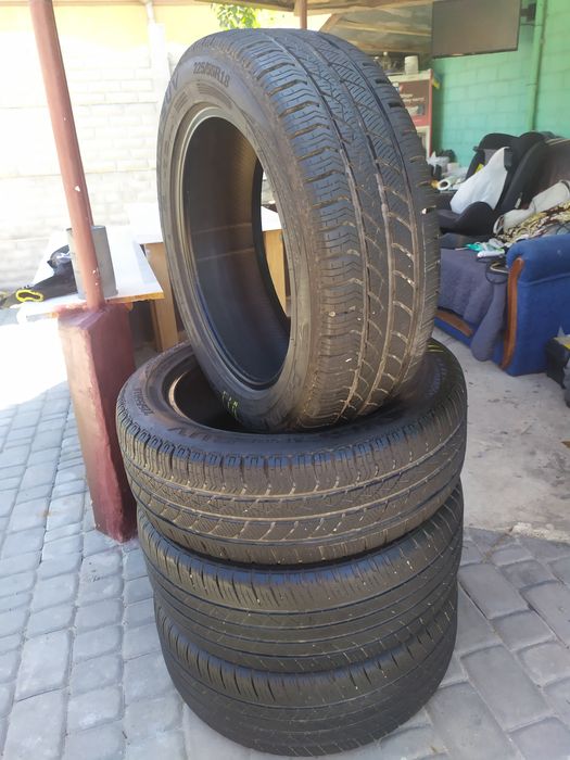 Две пары скатов 225/55/18