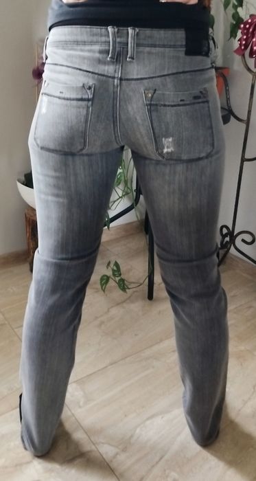 Mega jeansy mng biodrówki m