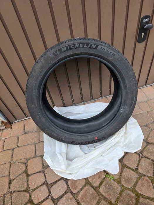 Opony Michelin 235/45 R20 100 H XL