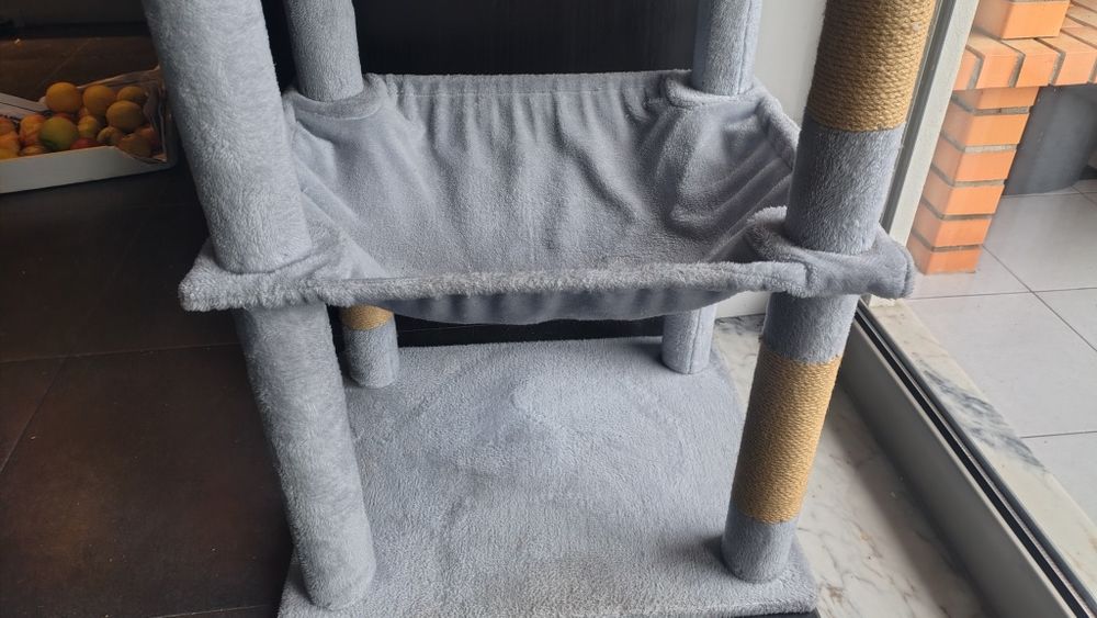 Arranhador/árvore gato