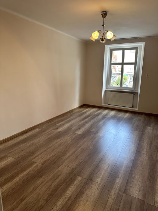 Sprzedam mieszkanie 2-pokojowe na 1 piętrze w centrum Brzegu