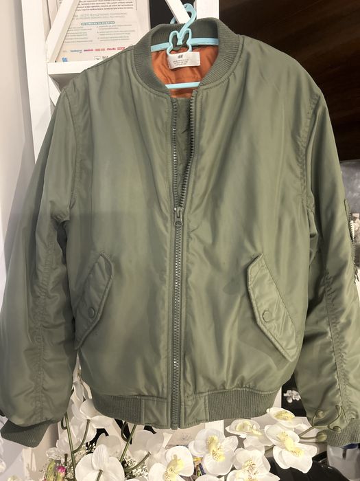 Kurtka bomberka ocieplana r152 H& M