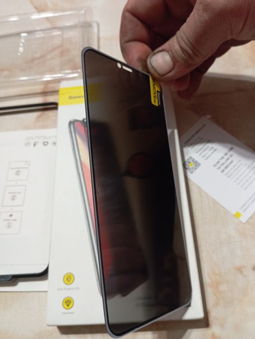 Продам защитное стекло на телефон